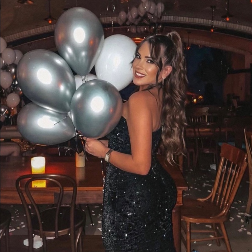 Dress - Picture 2 of 2